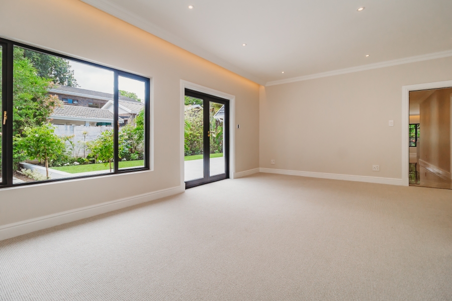 4 Bedroom Property for Sale in Fernridge Western Cape